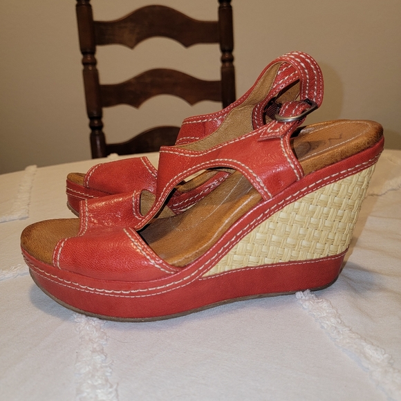Anthropologie NAYA ETERNAL WEDGE SANDALS BLOOD ORANGE 🍊 LEATHER SIZE 9 - Picture 6 of 8